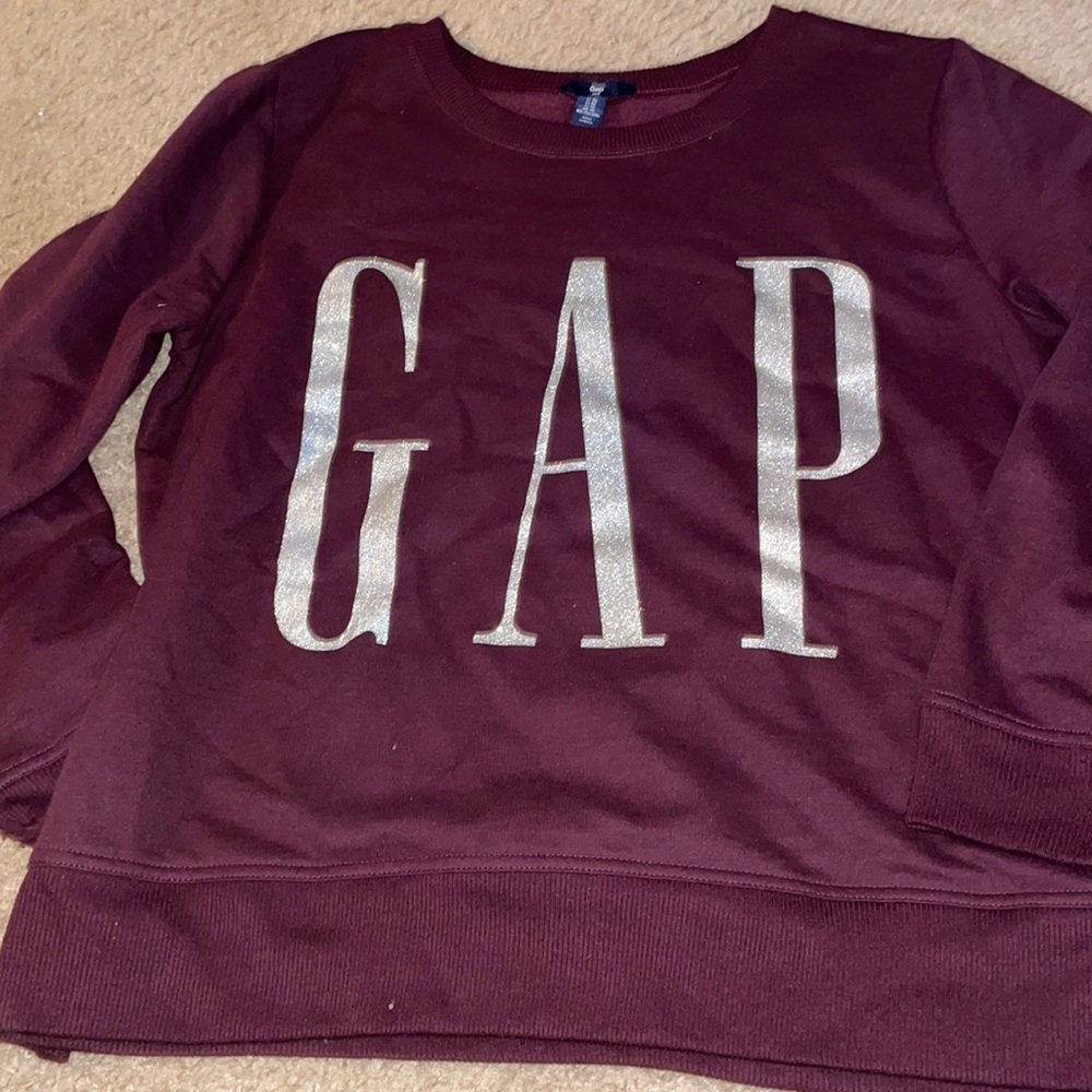 Gap sweatshirt